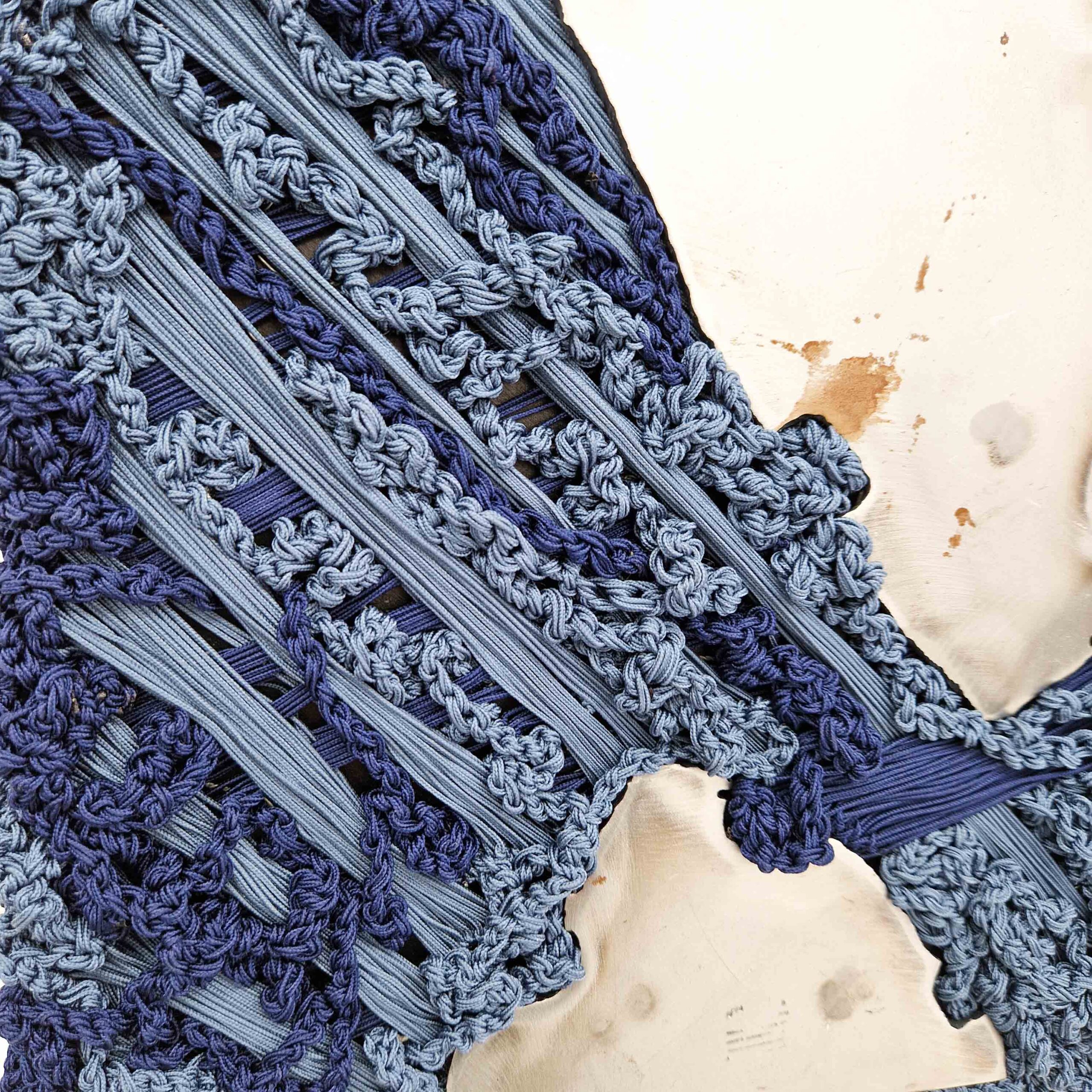 Aude Borromée, sculpture, steel, acier, textile, restaurer, restore, mural, relic, vestige, remain